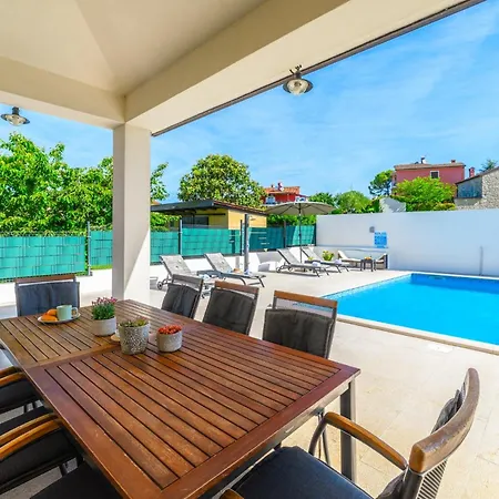 Villa Sa-ra By Briskva Brtonigla