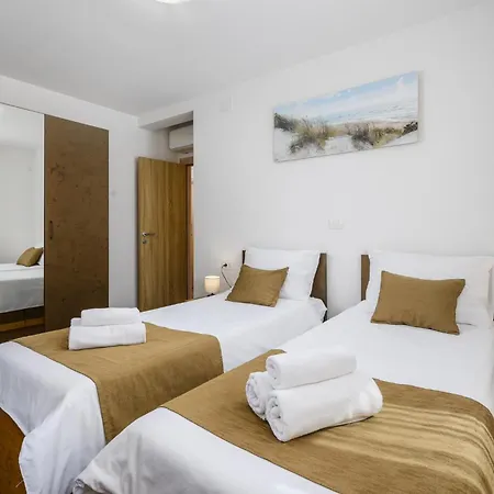 Sa-ra By Briskva Brtonigla