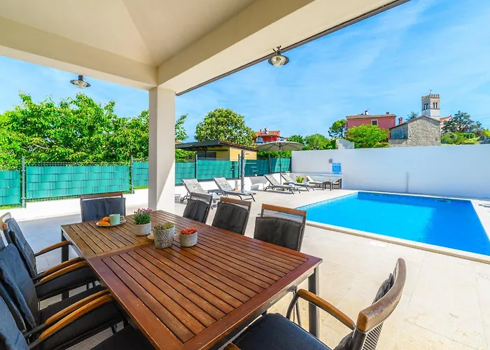 Villa Sa-ra By Briskva Brtonigla