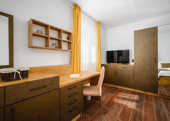 Sa-ra By Briskva Villa