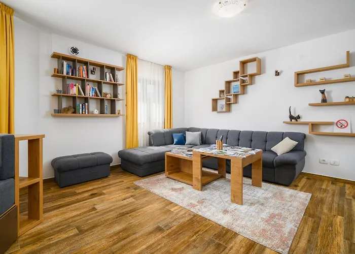 Villa Sa-ra By Briskva *