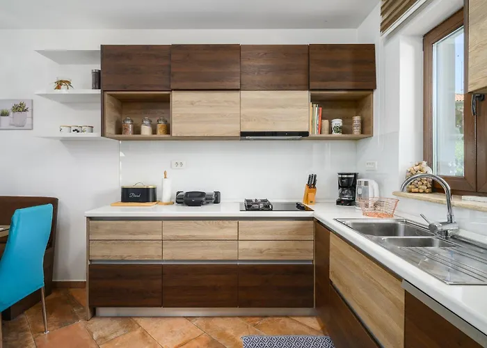 Villa Sa-ra By Briskva *